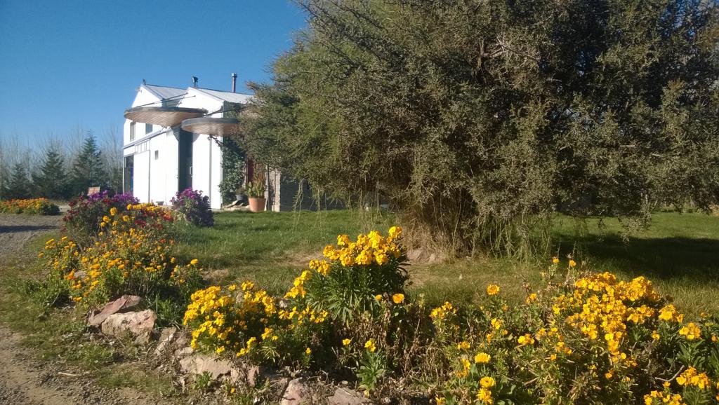 Villa La Calandria Casa De Campo à Puerto Madryn Extérieur photo
